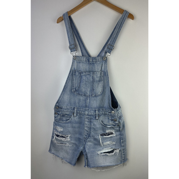 American Eagle Tomgirl Shortall Distressed Denim Overall Shorts Bib Size Small - Picture 3 of 10